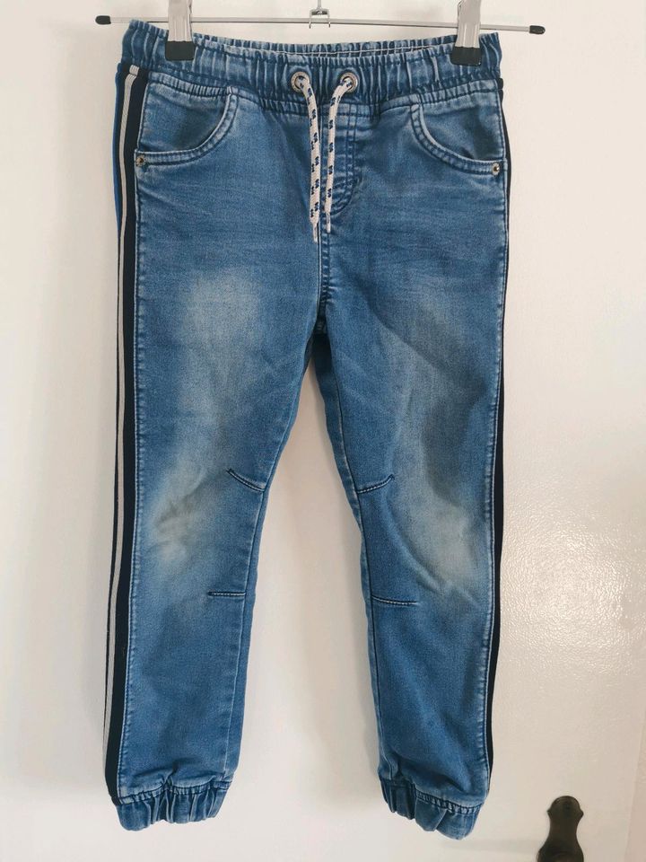 Topolino Kinder Hose Jeans Gr 122 in Mülheim (Ruhr)