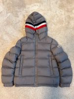 Moncler Daunenjacke Kinder Gr.12 mit Rechnung, top Zustand Düsseldorf - Oberkassel Vorschau