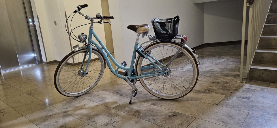 Fahrrad 28" Diamant Citybike "Topas Villiger", lichtblau, 53 cm in München