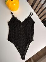 Schwarzer Spitzenbody Blumenmuster H&M Köln - Nippes Vorschau