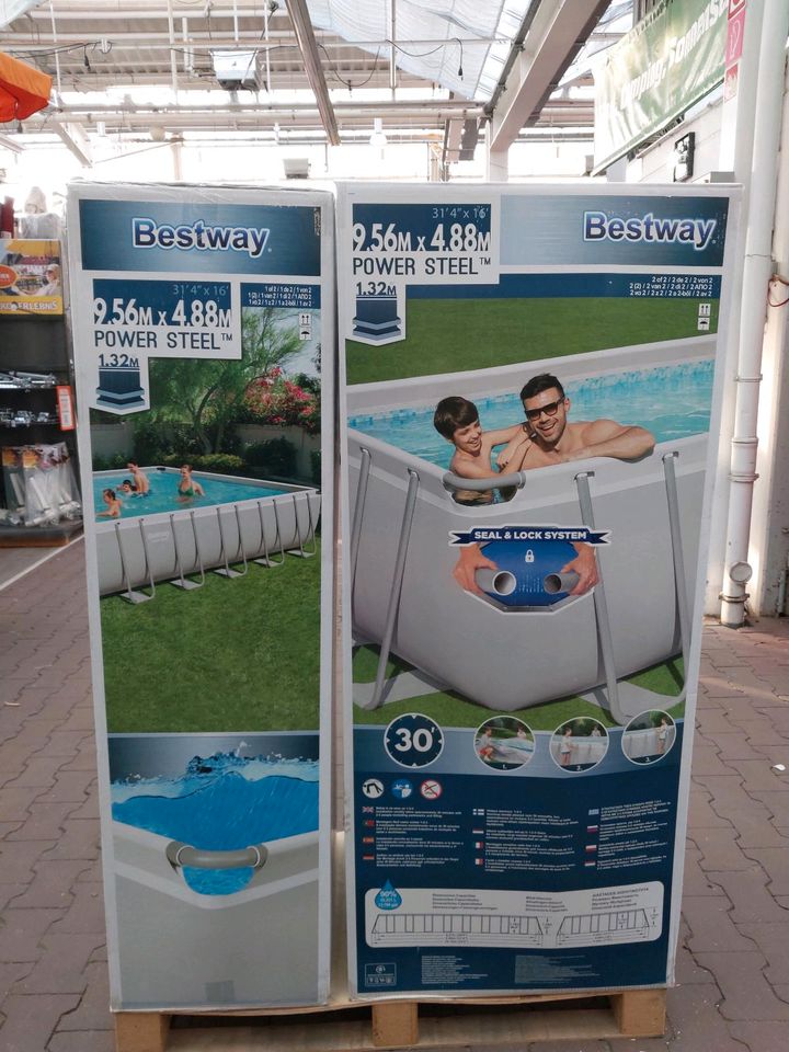 Stahlrahmenpool-Set Bestway 956x488x132cm, NEU&OVP in Berlin