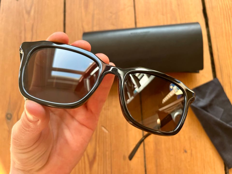 Saint Laurent SL 457 001 Sonnenbrille in Hamburg