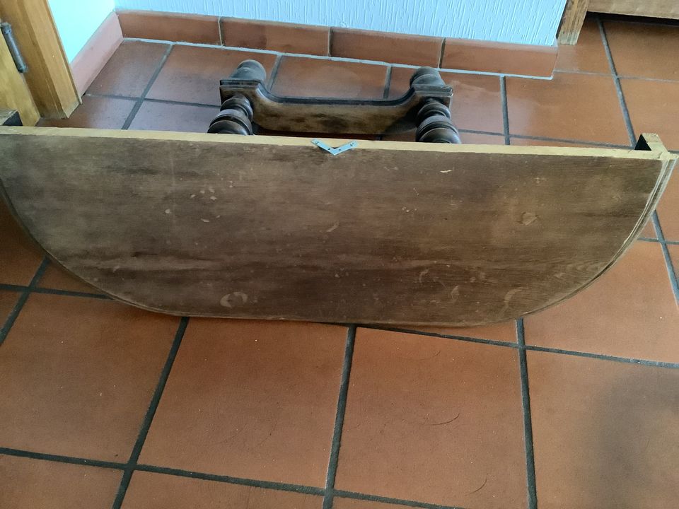 Tischkonsole aus Holz, alt in Duisburg