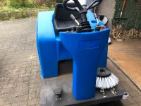 Benzin Kehrmaschine Nilfisk Floortec R 570P | Aufsitzkehrmaschine Nordrhein-Westfalen - Ense Vorschau