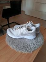 Nike Sneaker Größe 40,5 Hessen - Bürstadt Vorschau