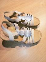 Sale Damen Rieker Sandale Gr 38 Beige mit Silber Schmuck Hessen - Bad Hersfeld Vorschau