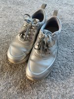 Nike Airmax Thea 38 Silber fällt klein aus Stuttgart - Möhringen Vorschau