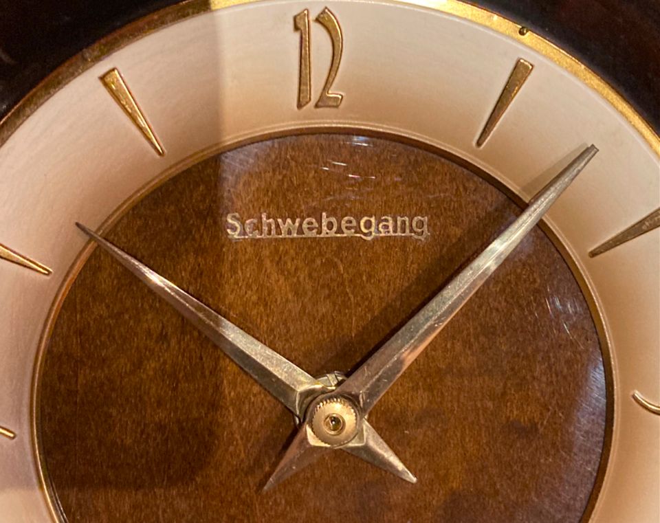 Alte Wanduhr, Schwebegang, original 1950/60er Jahre in Steiningen