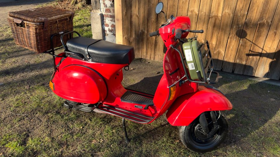 Piaggio Vespa px 80 x rot 1982 in Lünen