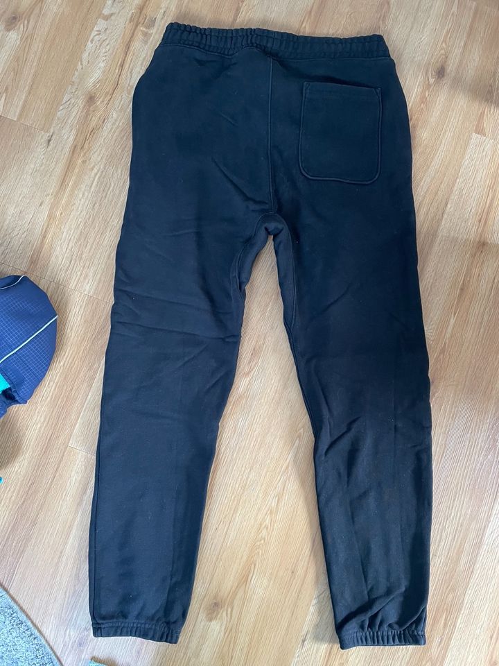 H&M Jogging Hose schwarz Größe M neuwertig in Groß Wittensee