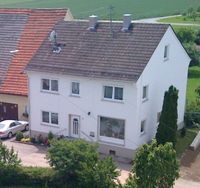 Freistehendes Haus, 8 Zimmer, 2 Bäder mit Garten, Keller u. Bühne Baden-Württemberg - Amstetten Vorschau
