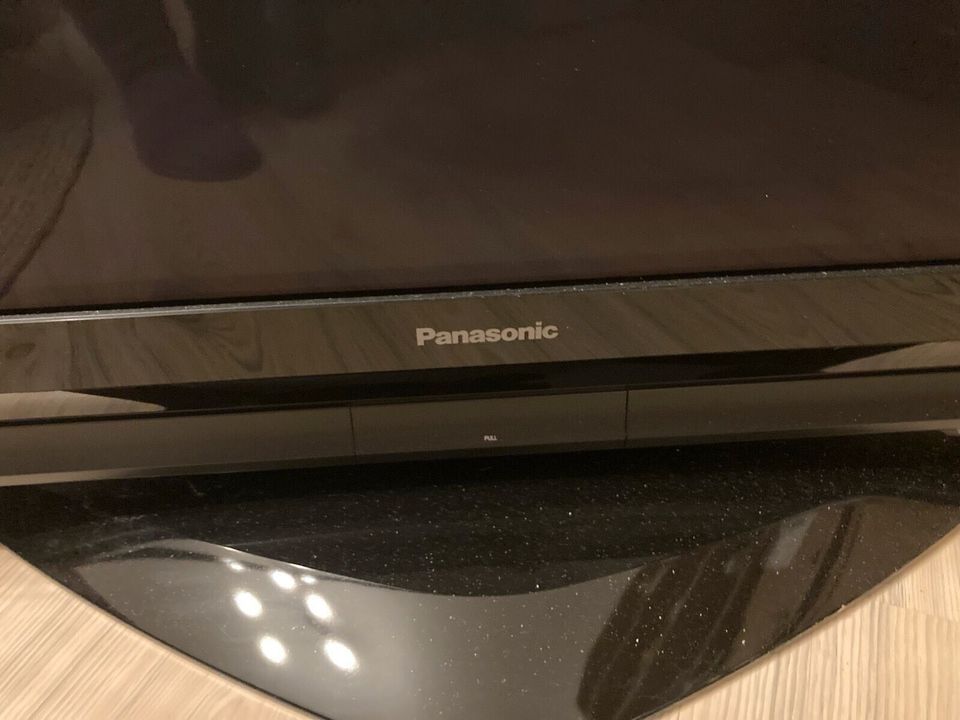 Panasonic TH-42PV71FA Fernseher in Kaufungen