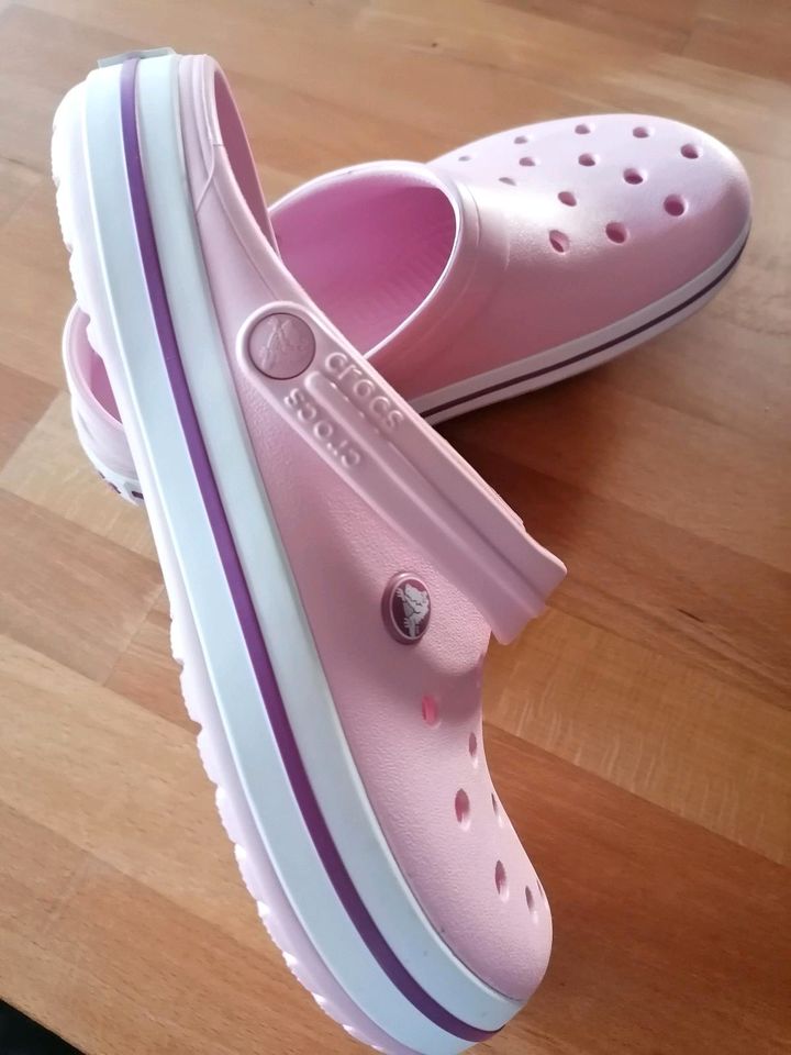 Neue Damen Crocs (eher41/42) 42/43 rosa in Moers