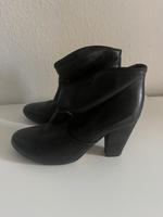 Neuwertige High Heel Boots Mango echtes Leder Rheinland-Pfalz - Koblenz Vorschau