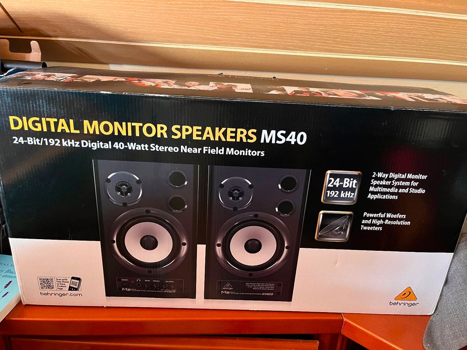 1 Paar Behringer MS40 Digital Near Field Monitor Speakers in Langerringen