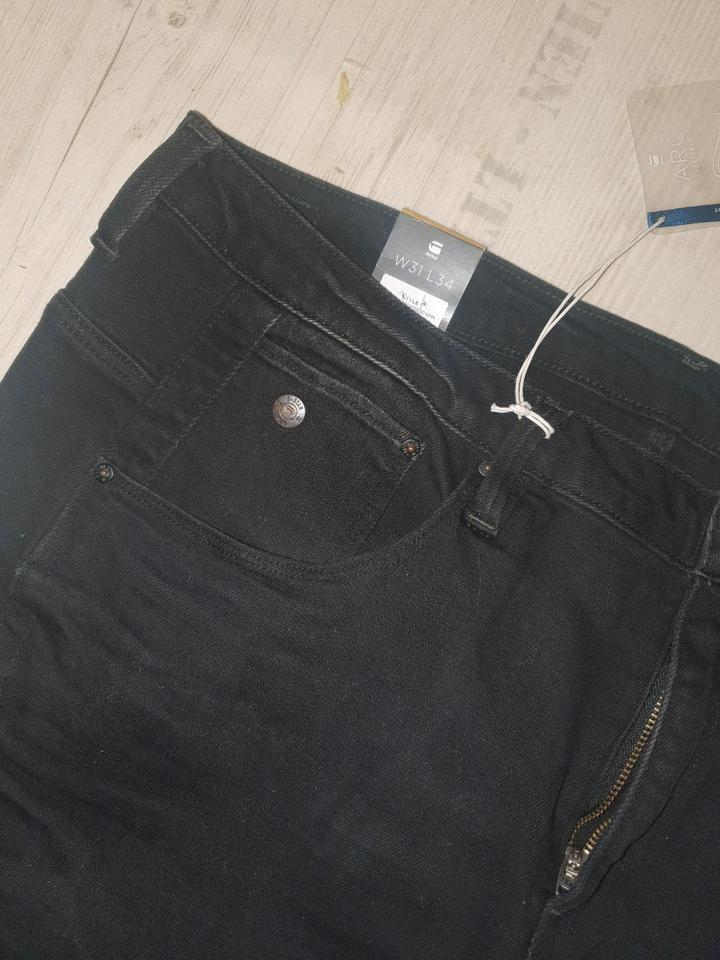 G-Star W31 L34 schwarz low boyfriend fit arc neu Etikett in Roskow