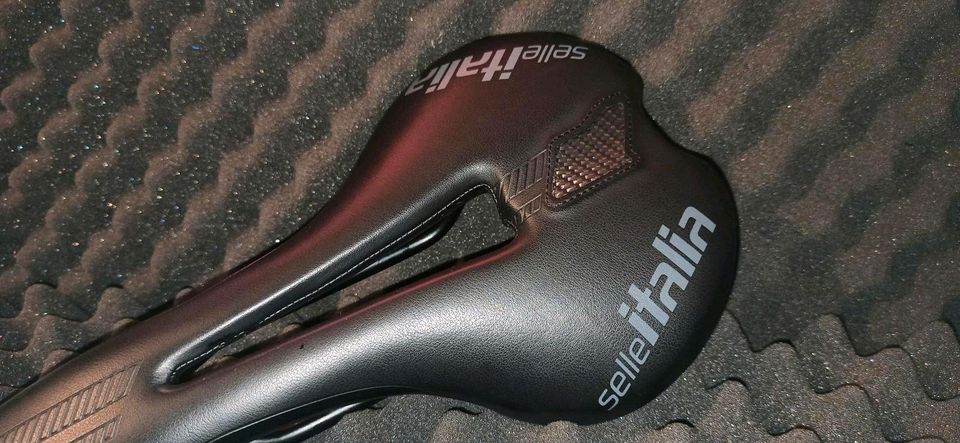 SELLE ITALIA Sattel Carbon Flite Flow Manganese Gravel Rennrad in Hösbach