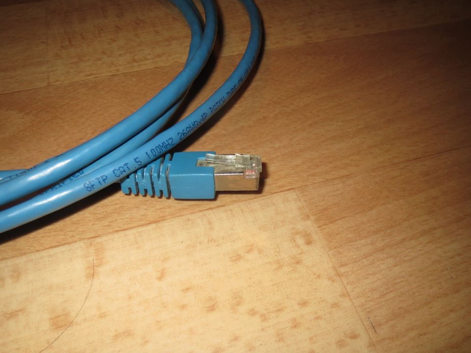 3m CAT5 RJ45 Ethernet/Netzwerk/Patch Kabel Blau in Berlin