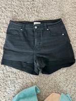 H&M Jeans Shorts schwarz 42/44 Wandsbek - Hamburg Bramfeld Vorschau