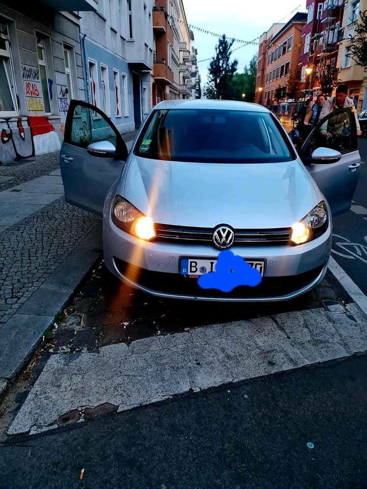 Ich biete mein brivate Golf 6 in Berlin