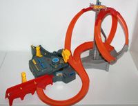 Hot Wheels Mattel CDL45 Mega Crash Superbahn Loopingbahn Trackset Freiburg im Breisgau - Altstadt Vorschau