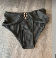Damen Bikini Slip Bade Slip Größe S Schwarz Neu Original verpackt Bayern - Altfraunhofen Vorschau