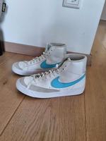 Nike Sneaker Größe 36,5 Turnschuhe Hessen - Gießen Vorschau