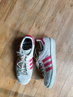 Sneaker Adidas unisex Gr. 42,5 (9 1/2) Niedersachsen - Papenburg Vorschau
