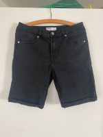 Bershka Jeans Shorts Kurze Hose Herren Sommer Basic Größe 40 Nordrhein-Westfalen - Ratingen Vorschau