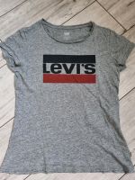Levis T-Shirt Größe S Brandenburg - Seelow Vorschau