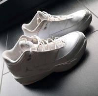 Jordan Max Aura 3 weiß white Größe 39 Nordrhein-Westfalen - Voerde (Niederrhein) Vorschau