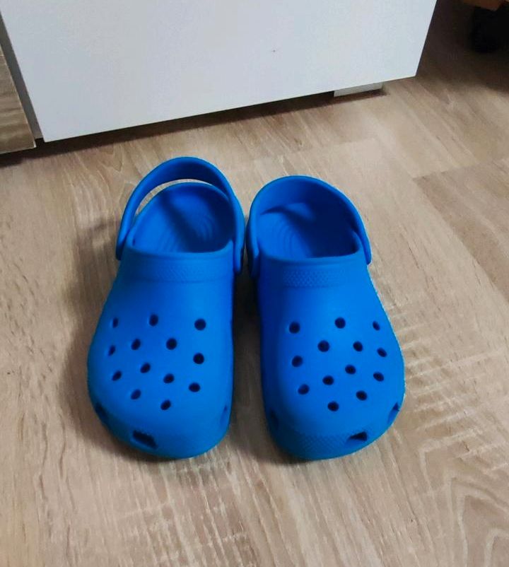 Original Crocs  gr 32,33,34 in Berlin