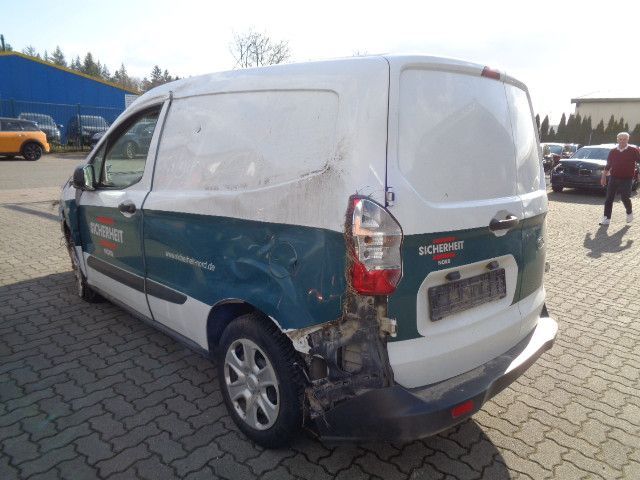 Ford Transit Courier in Ellerau 