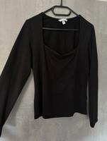 H&M Langarmshirt aus Jersey mit eckigem Ausschnitt Gr. L Harburg - Hamburg Marmstorf Vorschau