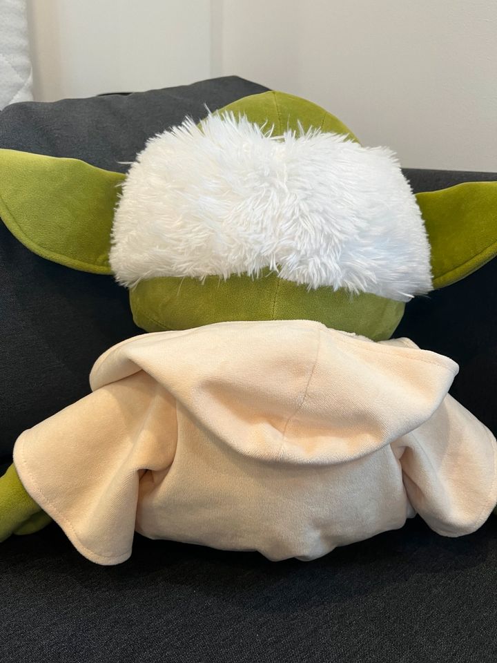 Orig. Yoda Star Wars Plüschtier Kuscheltier Stofftier 50cm Lucas in Eltville