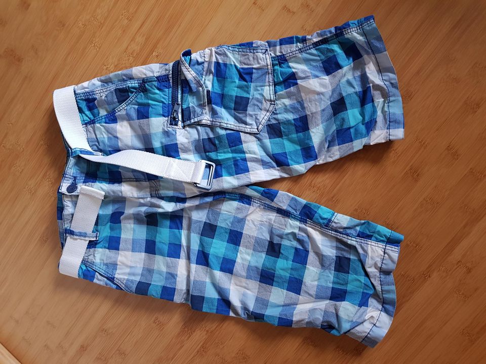 H&M Shorts 2/3 Hose Gr. 158 in München