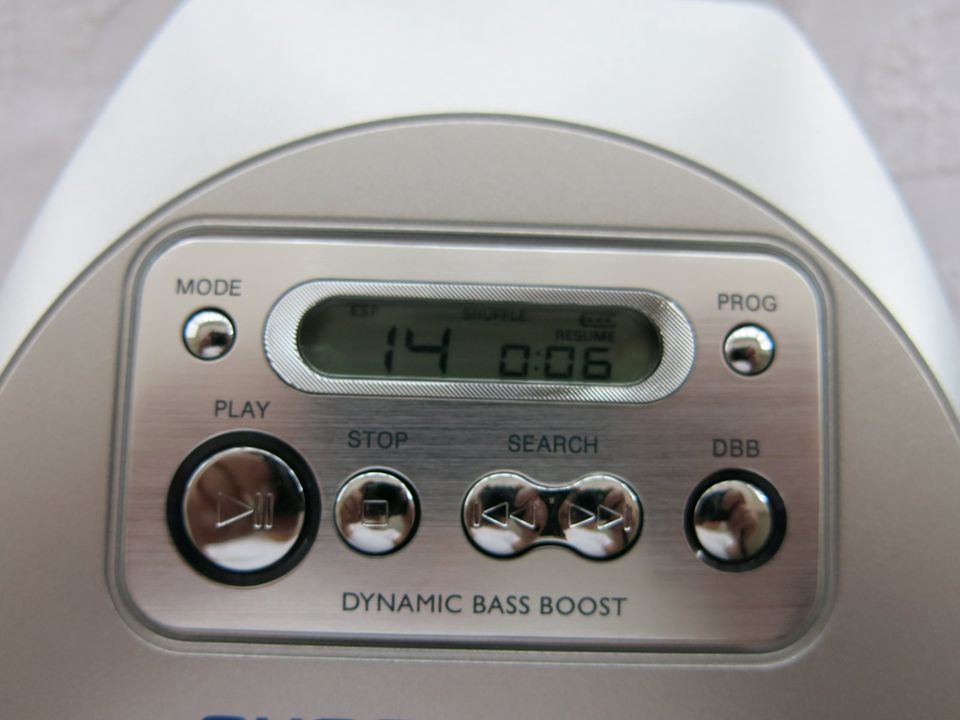 NEU Philips Shockproof AX 2201 Portabler CD Player silver in Dachau