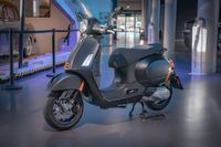 VESPA GTS 300 SUPERSPORT SCHWARZ RST 2023 E5 *NEU* Innenstadt - Köln Altstadt Vorschau