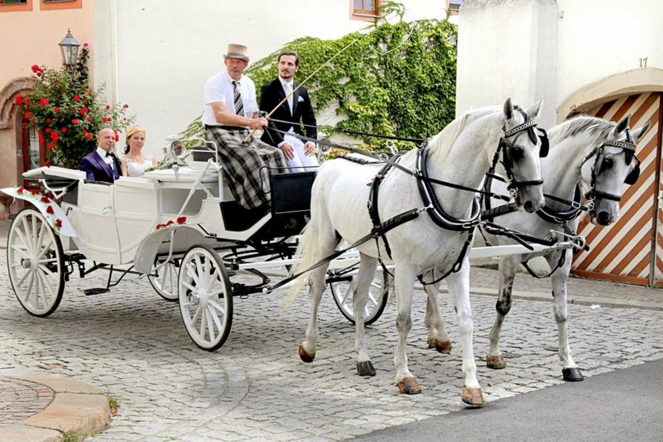 HOCHZEITSKUTSCHE in Schkopau Merseburg Halle/Saale mieten in Schkopau