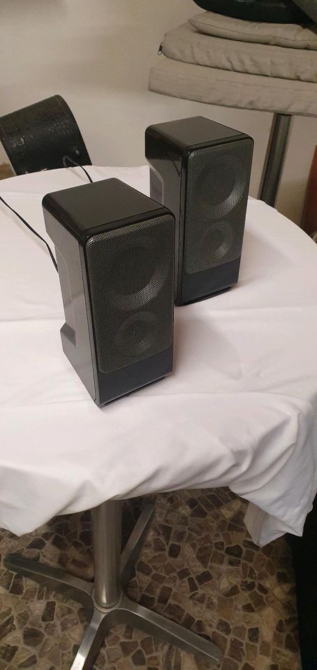 Gravity Xe 2.1 Anlage + starkem Subwoofer in Löhne