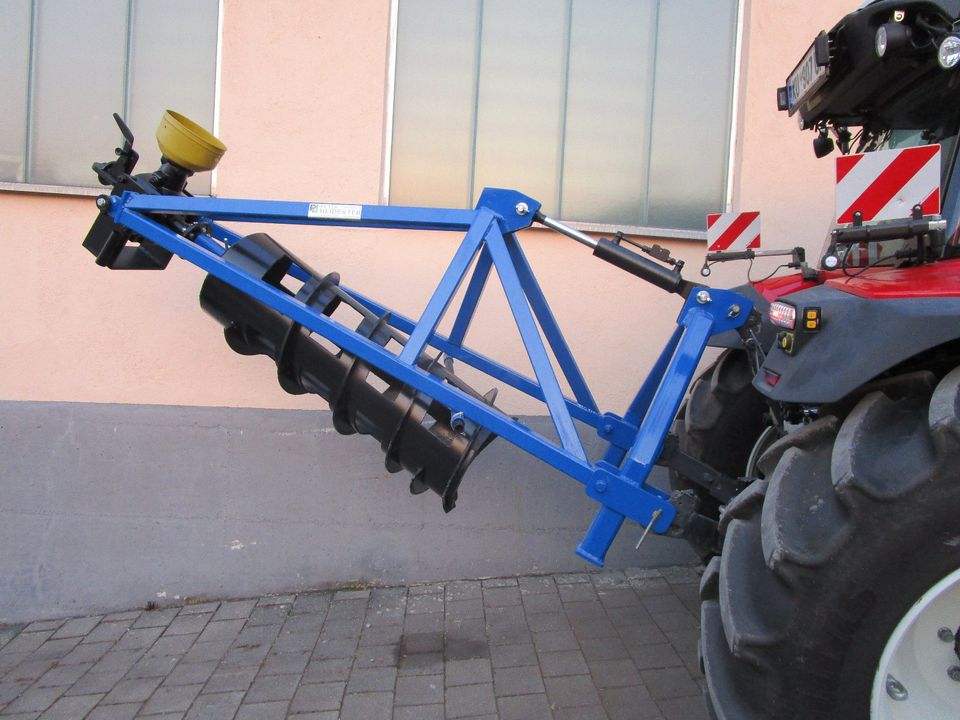 Erdbohrer Hopfen Bohrer Zapfwelle Hydr Frontlader Schneide Messer in Wildenberg