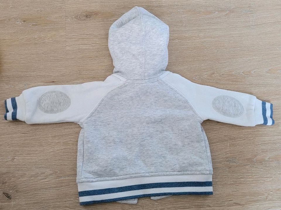 H&M Baby College Jacke Gr. 68 in Bonn