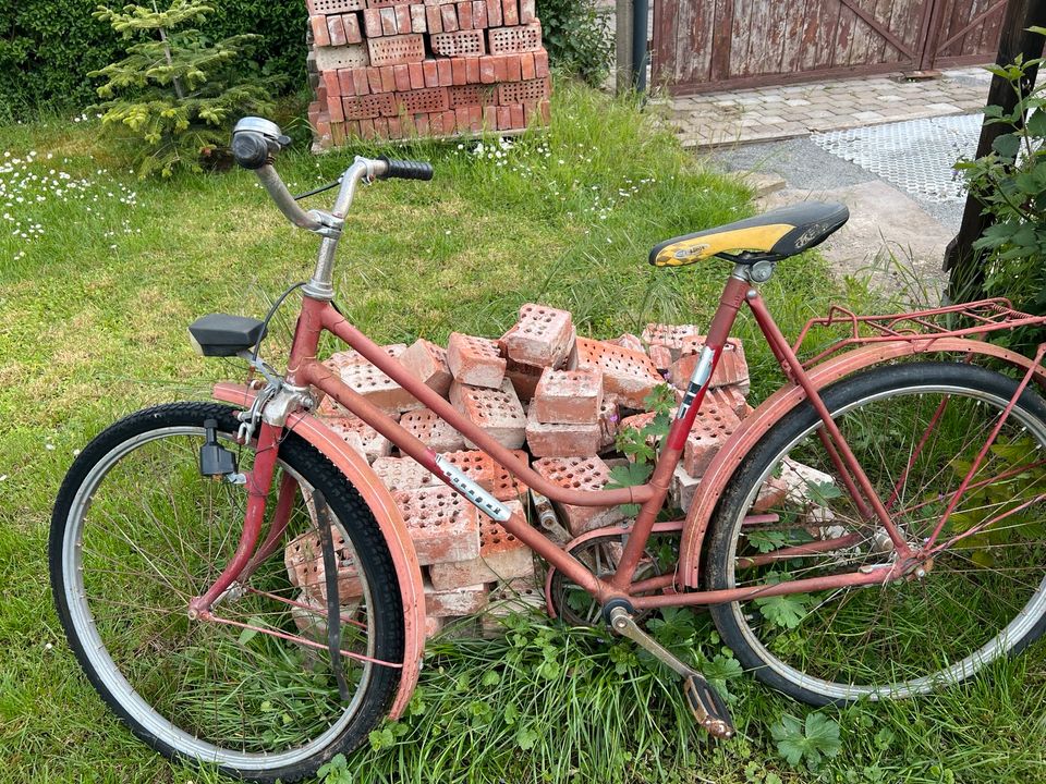 Deko DDR Fahrrad in Mühlhausen