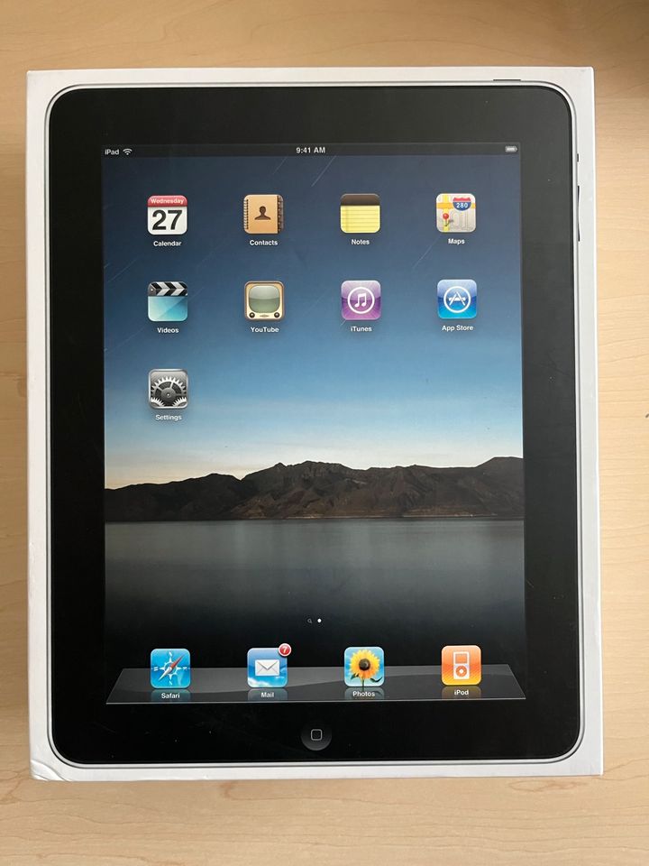 Apple IPad 16 GB, WiFi und SIM Einsatz, mit Hülle, Model A1337 in Birstein