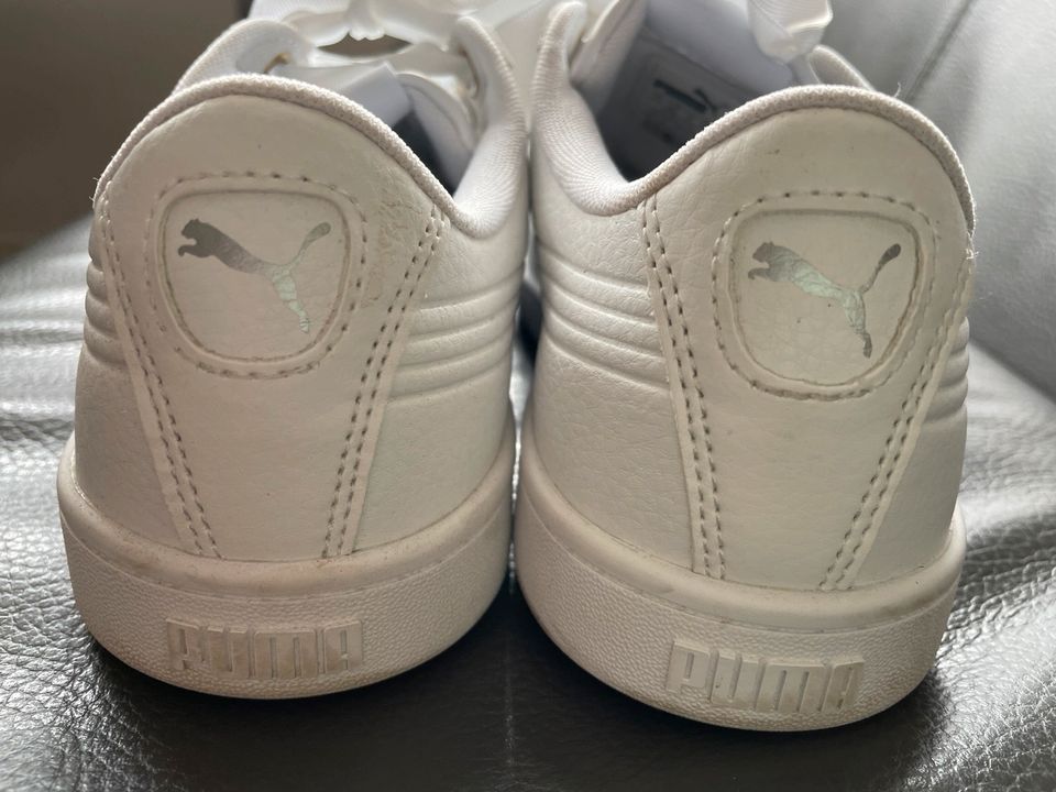 Puma Sneaker Größe 40 weiß in Hattingen