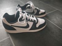 Nike Sneaker Gr 40 Baden-Württemberg - Burladingen Vorschau