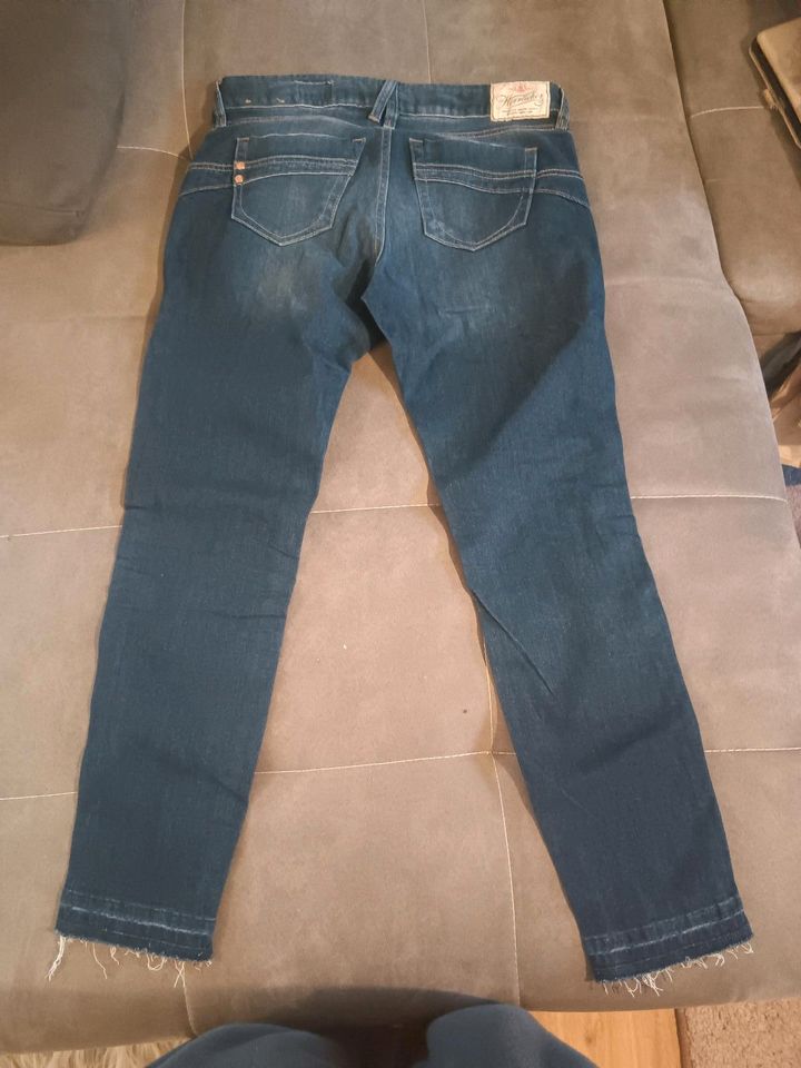 Herrlicher Jeans Touch cropped 29 neuwertig in Bielefeld