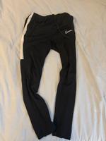 Jogginghose / Jogger / Nike / Trainignshose / Sporthose Niedersachsen - Uelzen Vorschau