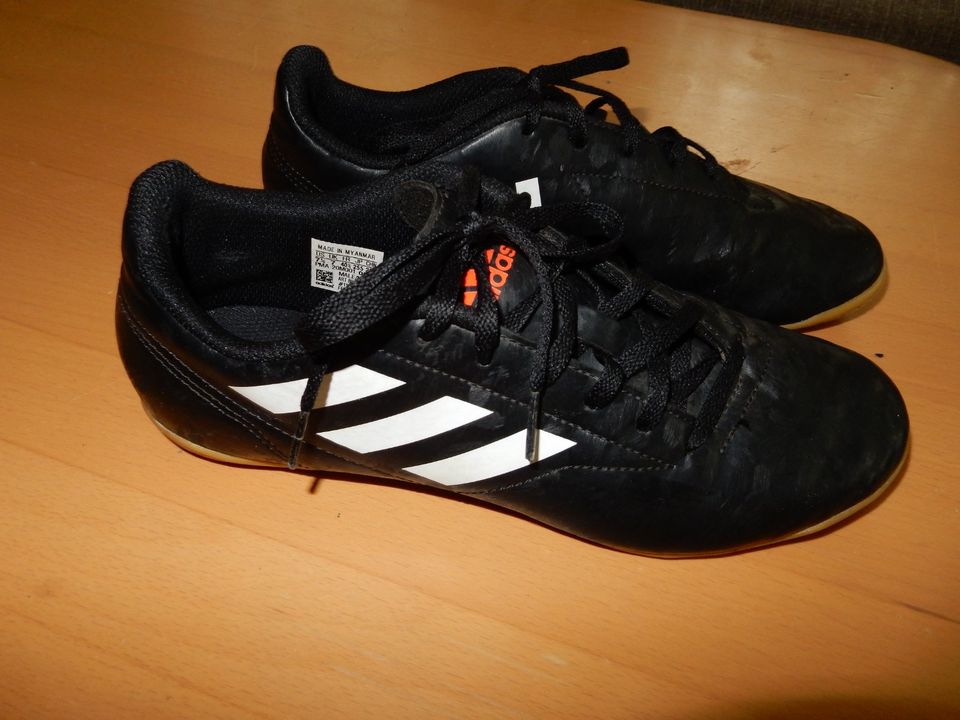 Adidas, Fußball, Hallenschuh, Größe 40 2/3 in Baden-Württemberg - Ilvesheim  | eBay Kleinanzeigen ist jetzt Kleinanzeigen