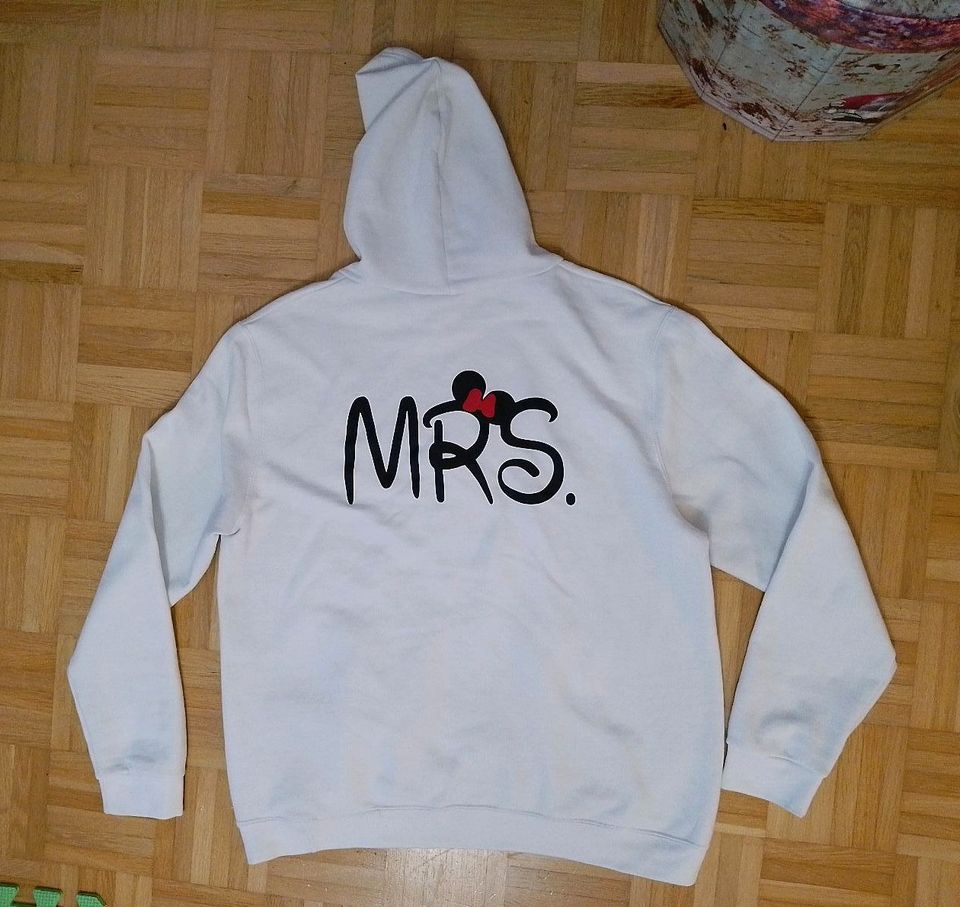 "MRS" Hoodie/Kapuzenpulli in weiß Gr. XL in Wenzenbach